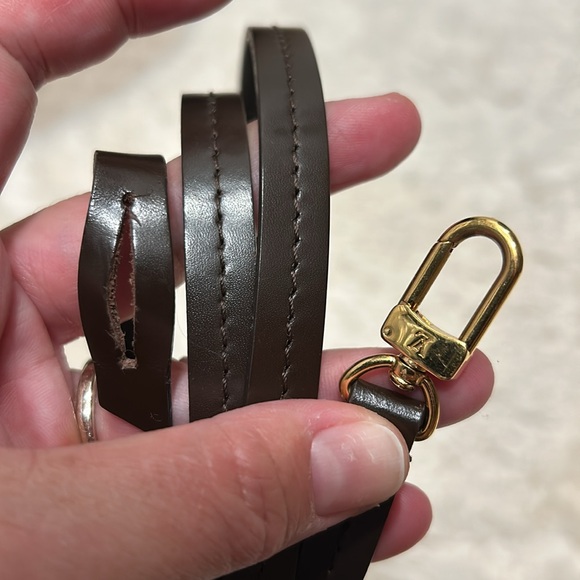 Louis Vuitton Favorite PM Damier - Picture 9 of 11